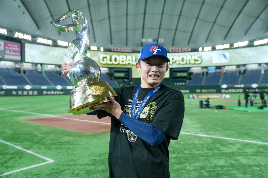 江國豪喊話贊助手套練投 辰己涼介回應了