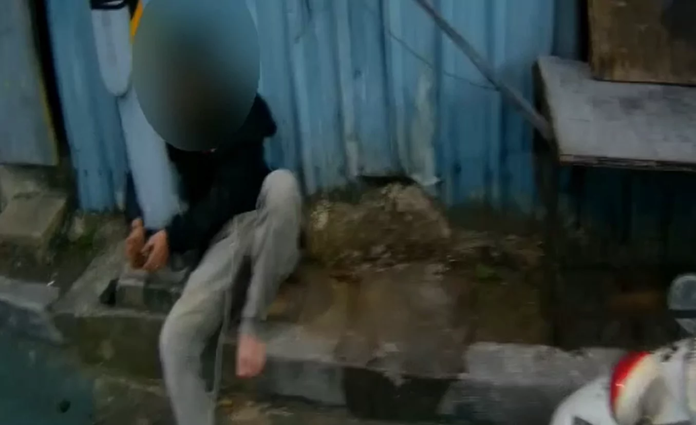 馬路上光腳狂奔 失聯移工遭桃警逮捕 馬路上光腳狂奔 失聯移工遭桃警逮捕