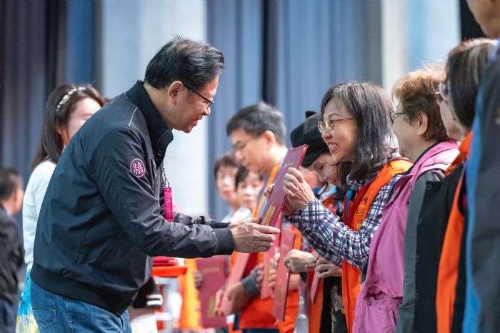 桃園松柏長青大學52期結業典禮 張善政:終生學習讓生活多采多姿 wp 17329661307144399135598621232571