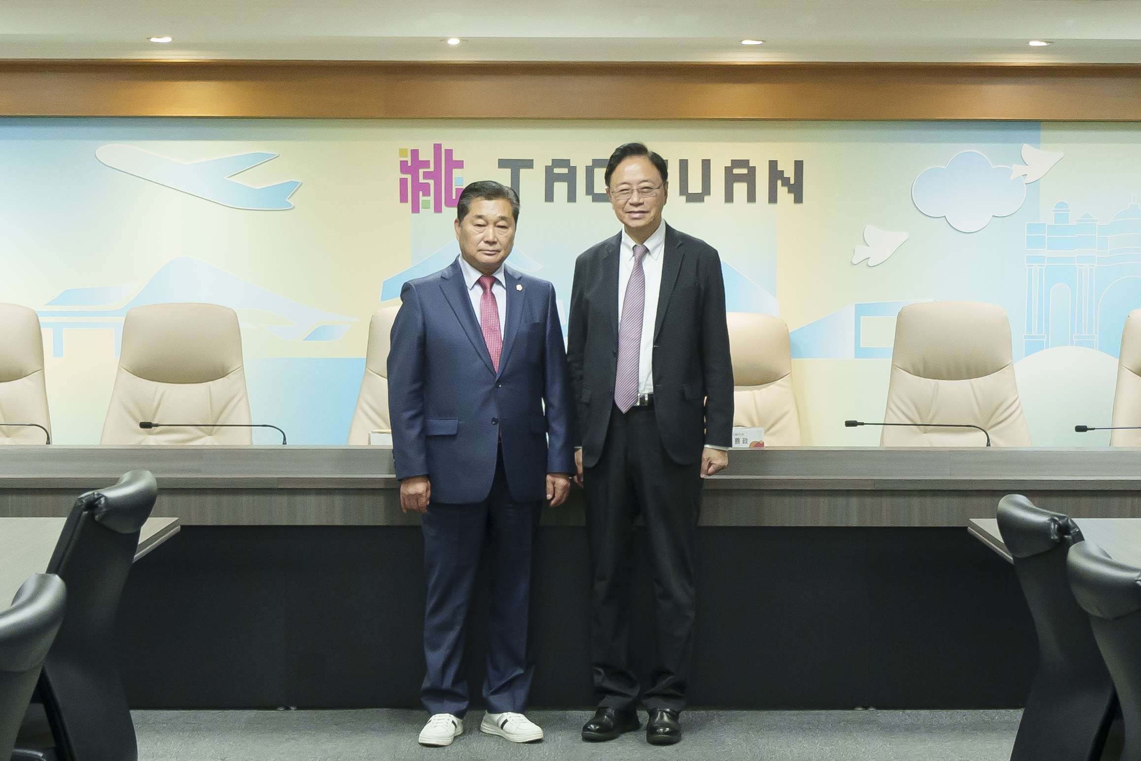 韓國龜尾市議員拜會張善政 深化友好城市交流 桃園友好城市韓國龜尾市議員團訪桃 期待活絡產業經濟及文化體育交流 0