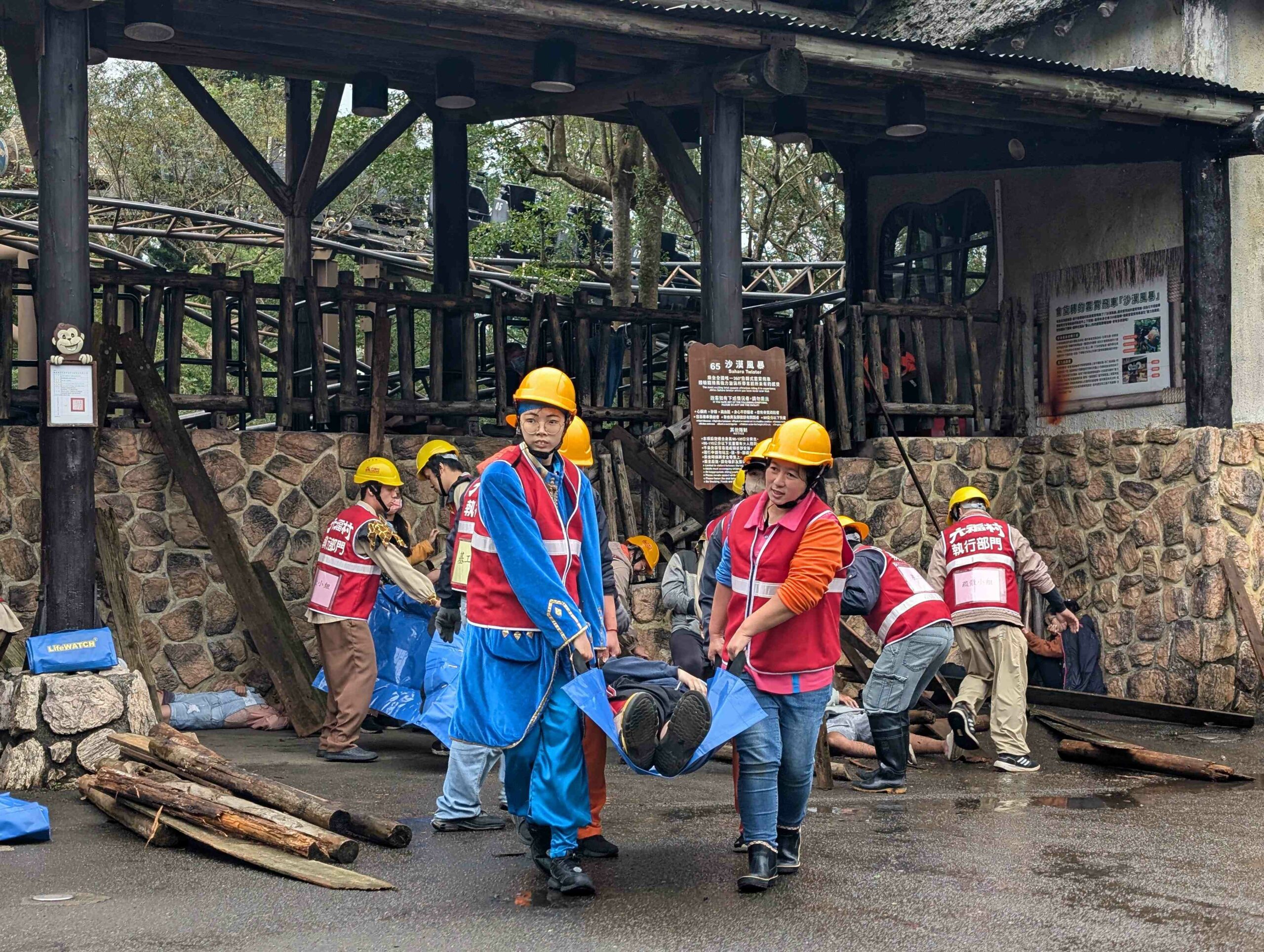 台灣黑熊脫逃引恐慌?六福村地震、大量傷病患演習過程逼真 觀光署、新竹縣政府聯手首推旅遊安全提升計畫 演習動員逾百人參與 scaled