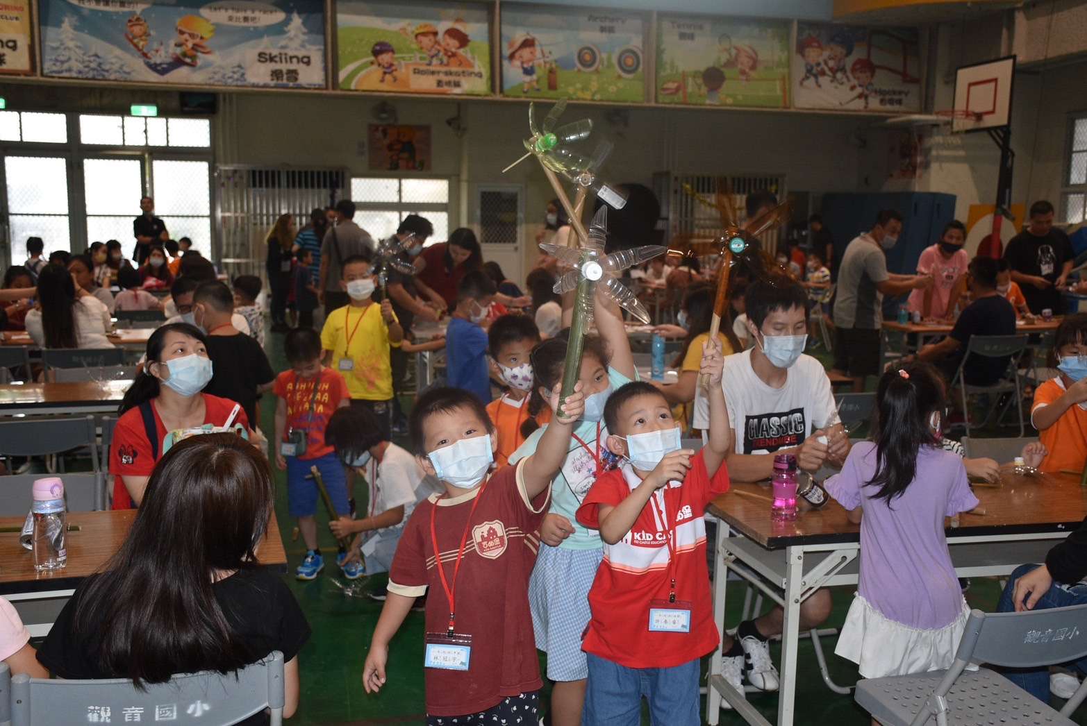 地方特色融入課程 桃園4校入圍教學卓越獎 觀音國小學生透過風車製作認識風力發電 0