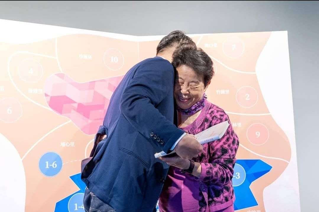 為航空城留下文化印記 蘇俊賓手繪臉譜致敬女力傳承 1037879 0