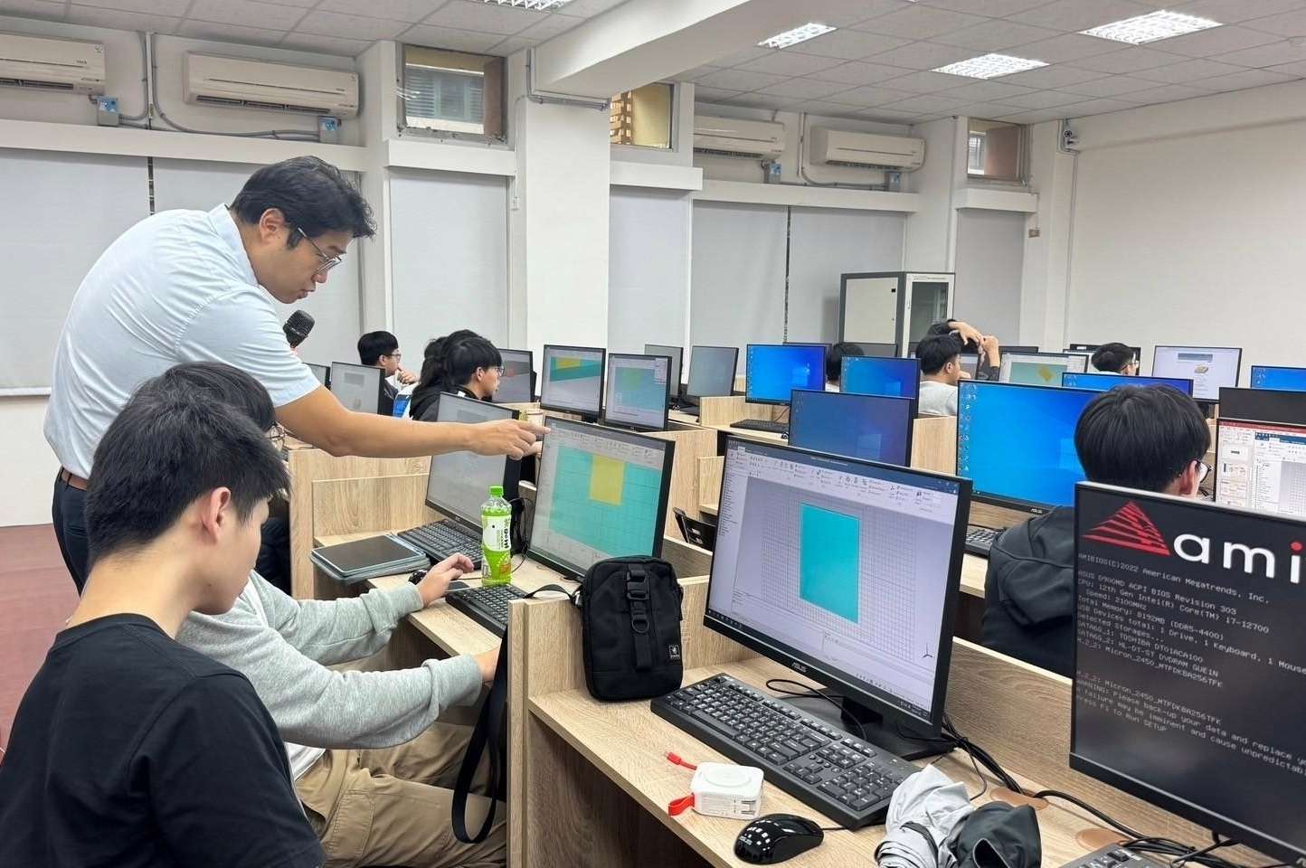 龍華科大合作十大科技舉辦CST電磁模擬實務論壇 促進產學交流 1232468 2
