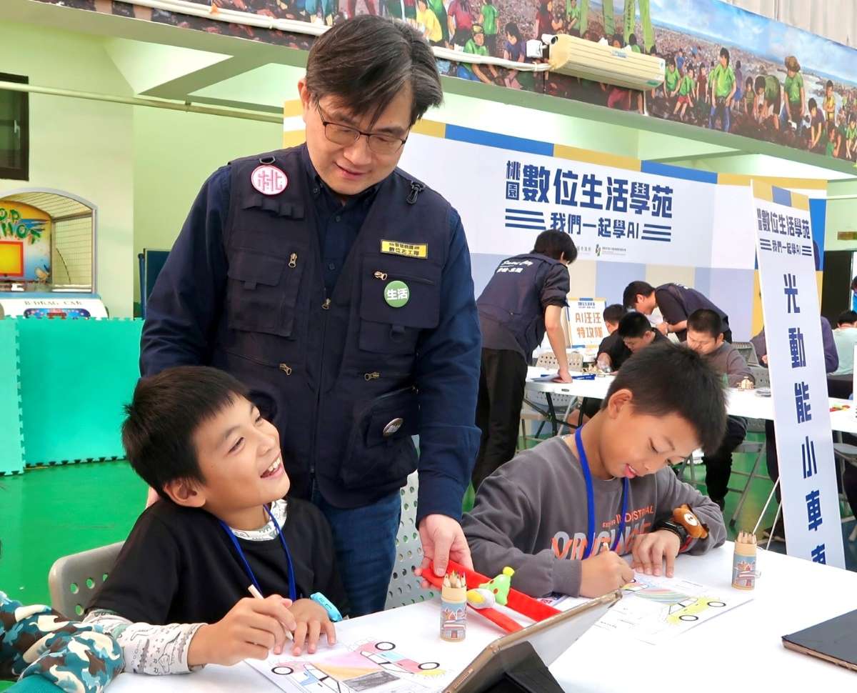 桃園智發會推出數位營隊 偏鄉學童闖關玩科技 13648