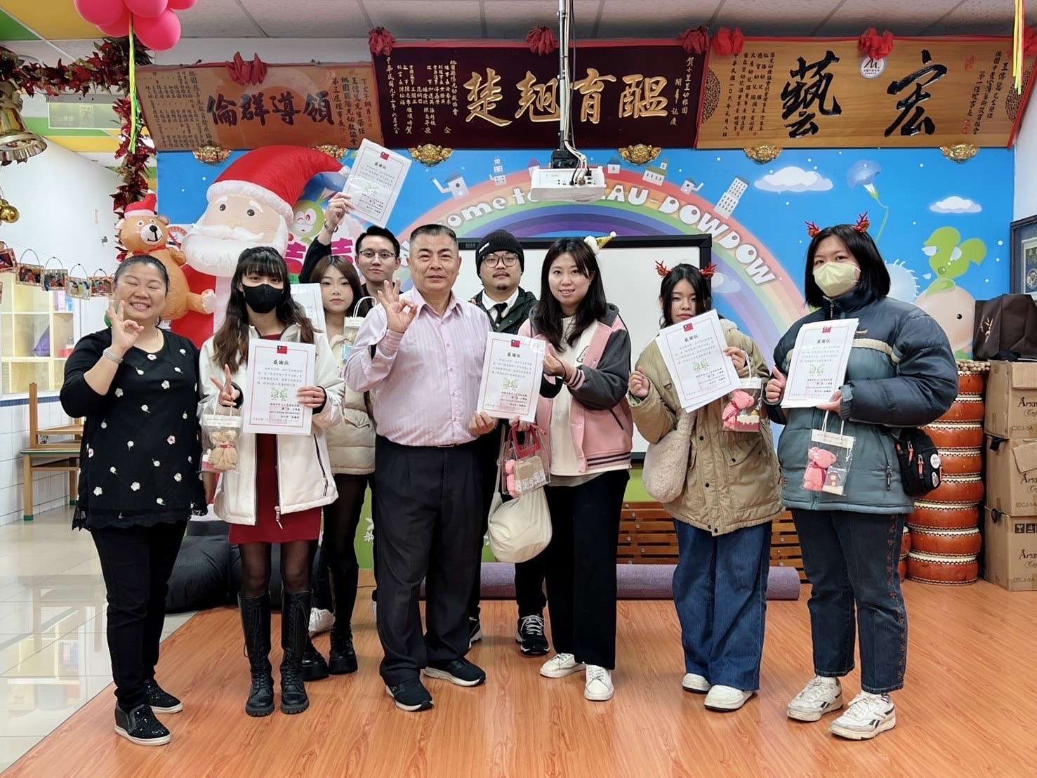 新生醫專攜手幼兒園 寒冬暖心捐髮助癌友 15665 2