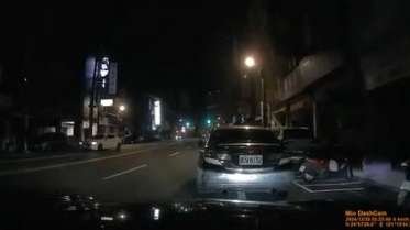 【有片】勸說路人竟爆口角 中壢深夜衝突1男掛彩 1735551188687 0