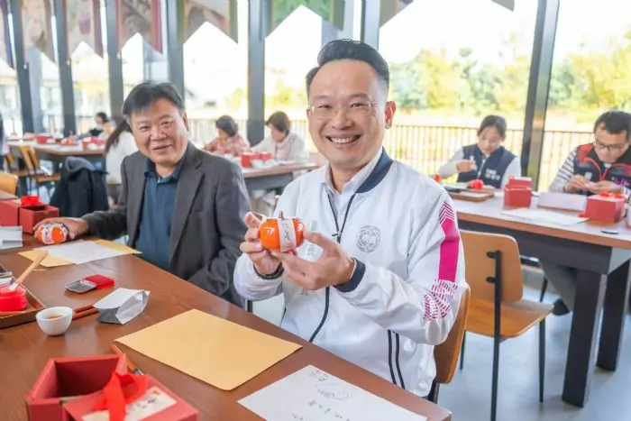台灣客茶館2周年館慶 蘇俊賓:持續合作推廣桃園好茶 台灣客茶館2周年館慶 蘇俊賓:持續合作推廣桃園好茶