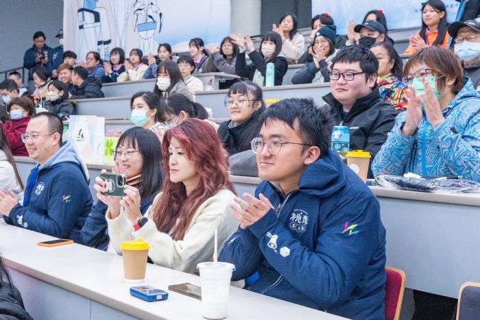 青年志工展現高度熱忱與責任感 獲張善政表揚 20241214193644554