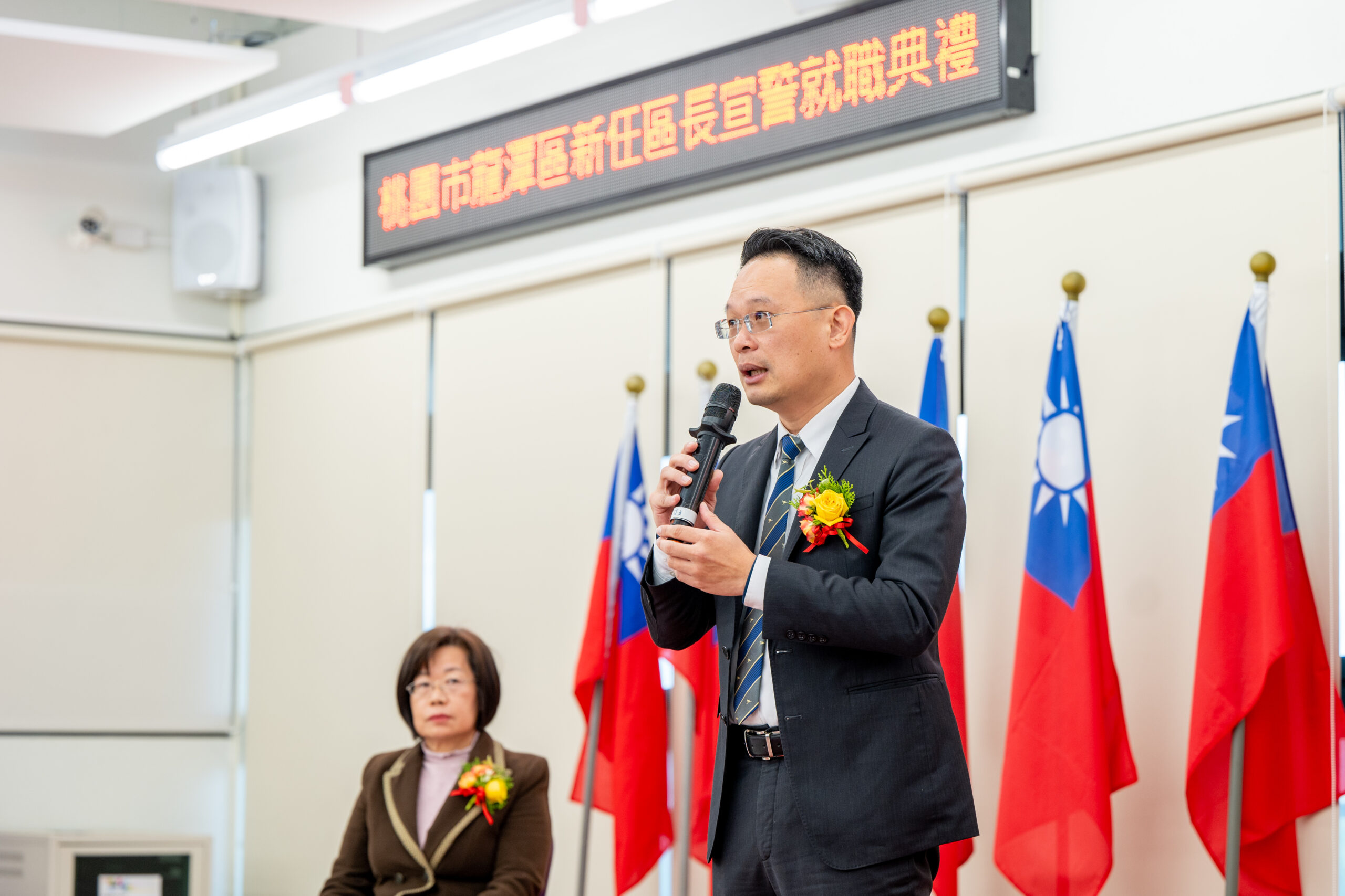 龍潭區長履新 鄧昱綵盼為鄉親提供優質服務 20241223172404065 scaled