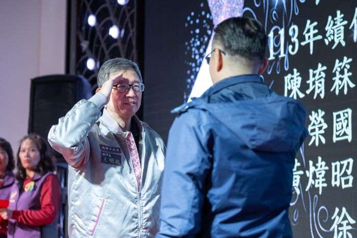 王明鉅表揚桃園消防表現傑出 救回176位OHCA病患創新高 20241228221206539