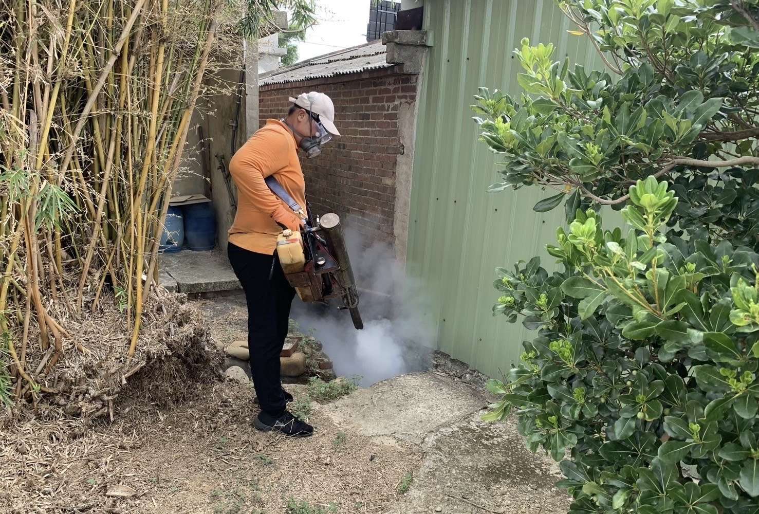 全力防堵登革熱疫情 桃園環保局動員志工巡檢 41