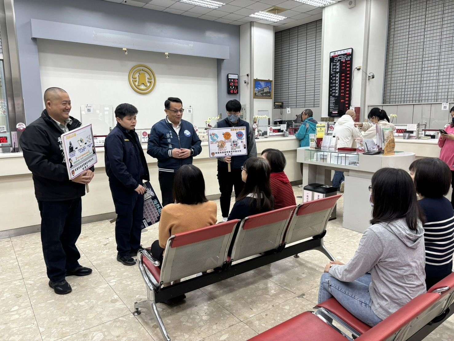 651萬險落入詐團口袋 平警感謝行員協助阻詐 460208 0