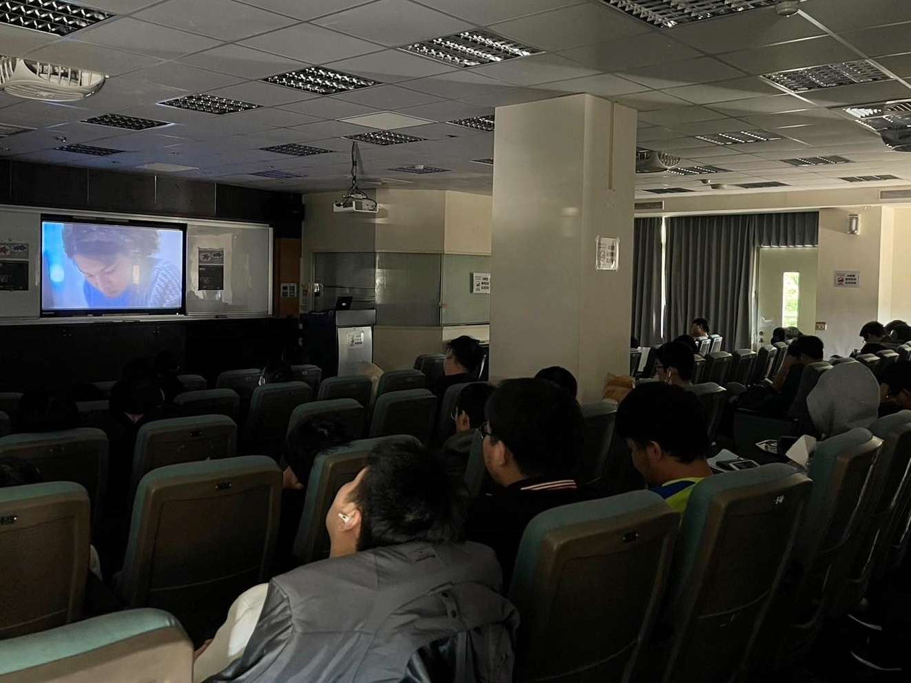 國際女性影展進校園 龍華科大學子觀影探討多元議題 46546 2