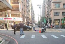 轎車無號誌路口釀禍 6旬婦慘遭撞倒地