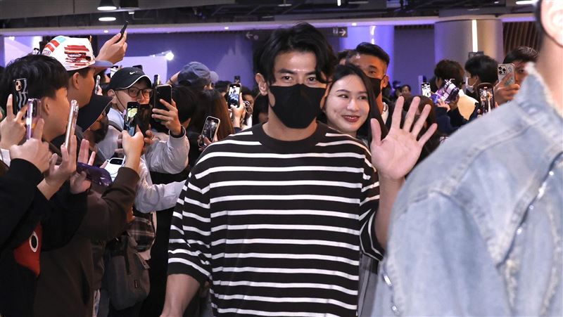 陳傑憲看周董演唱會 合體5男星