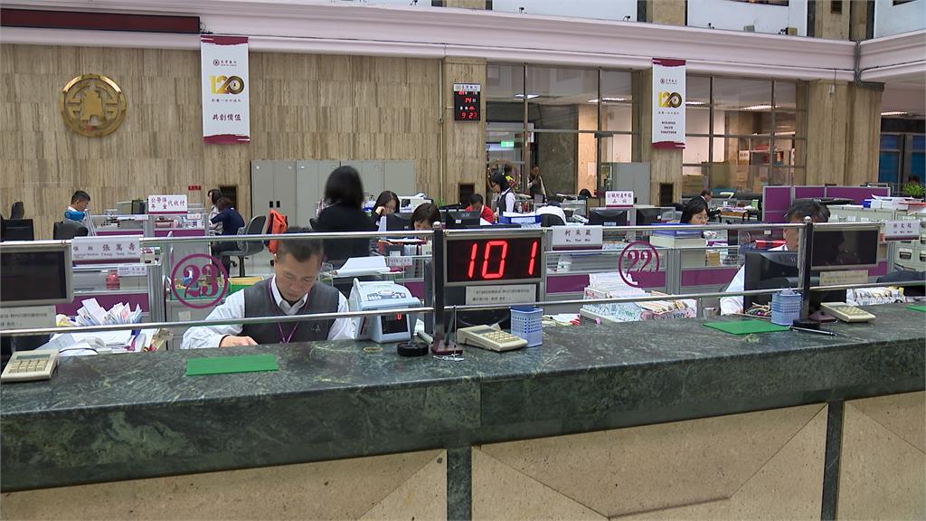 今年近9成資方會加薪 3成企業全面調薪