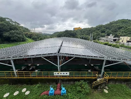 桃園水務局水資中心設太陽能板 今年減少1096噸碳排放量 S 106201112 0
