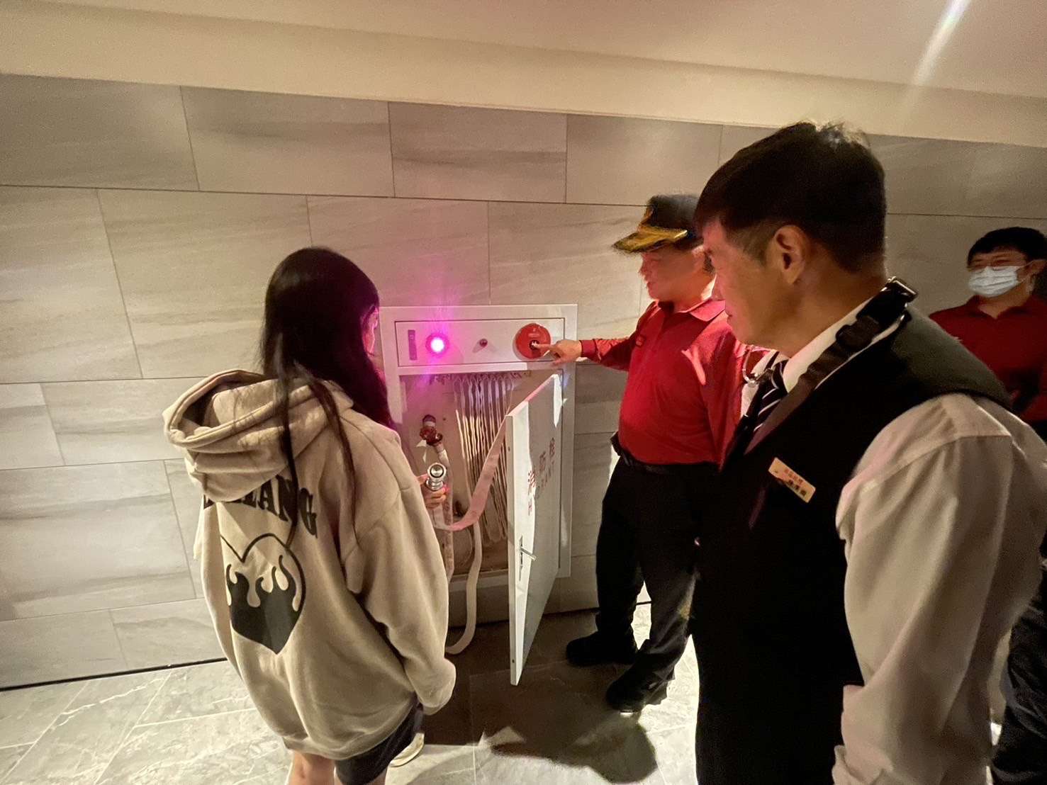 安全送上門!青埔消防隊助學生打造安心租屋環境 S 27426880 0