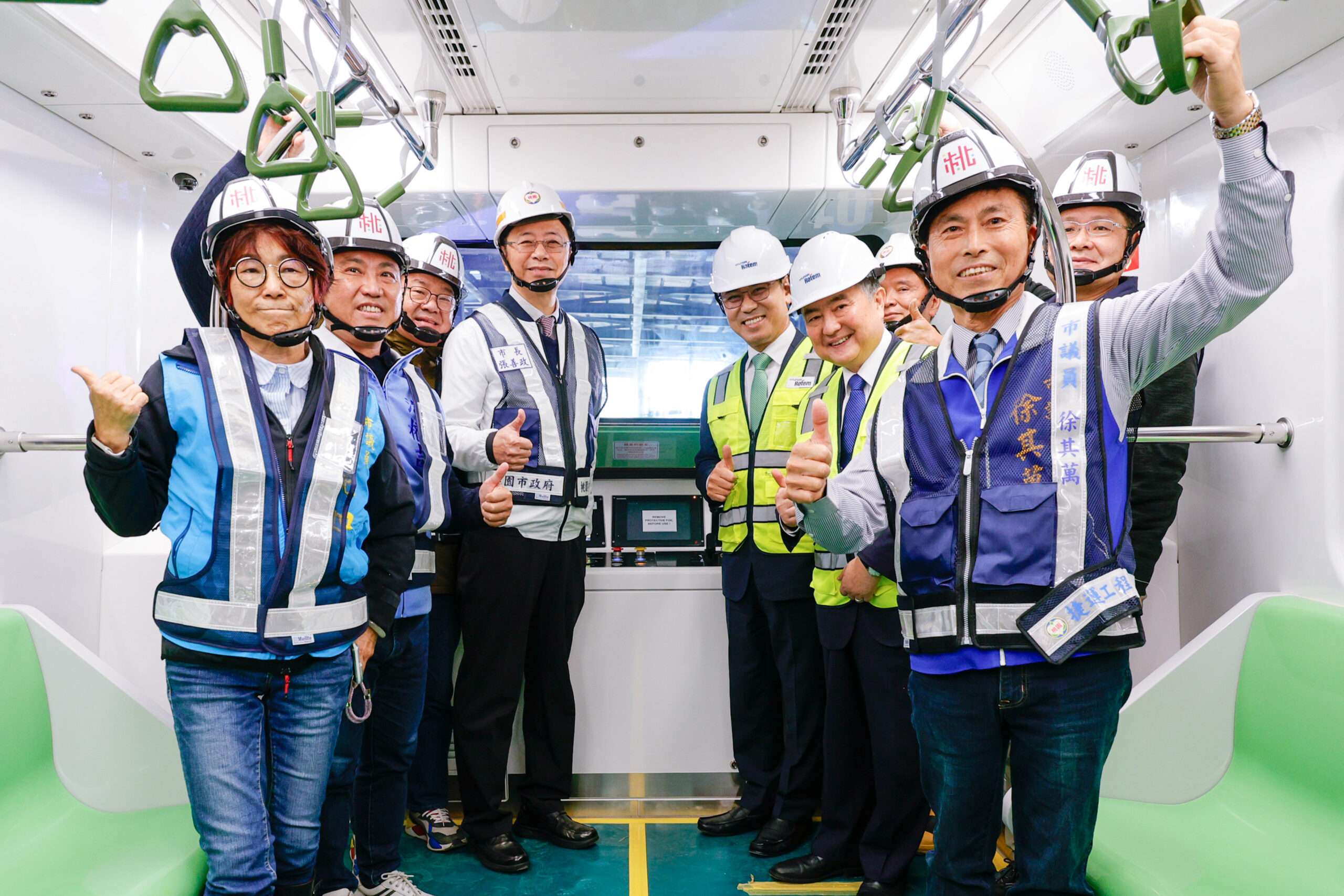 桃捷綠線首列車亮相 目標115年通車 XWP 241226 3136 scaled