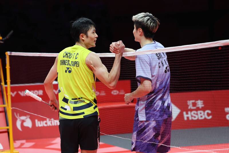 英雄惜英雄 中國球王石宇奇讚「台灣一哥」周天成