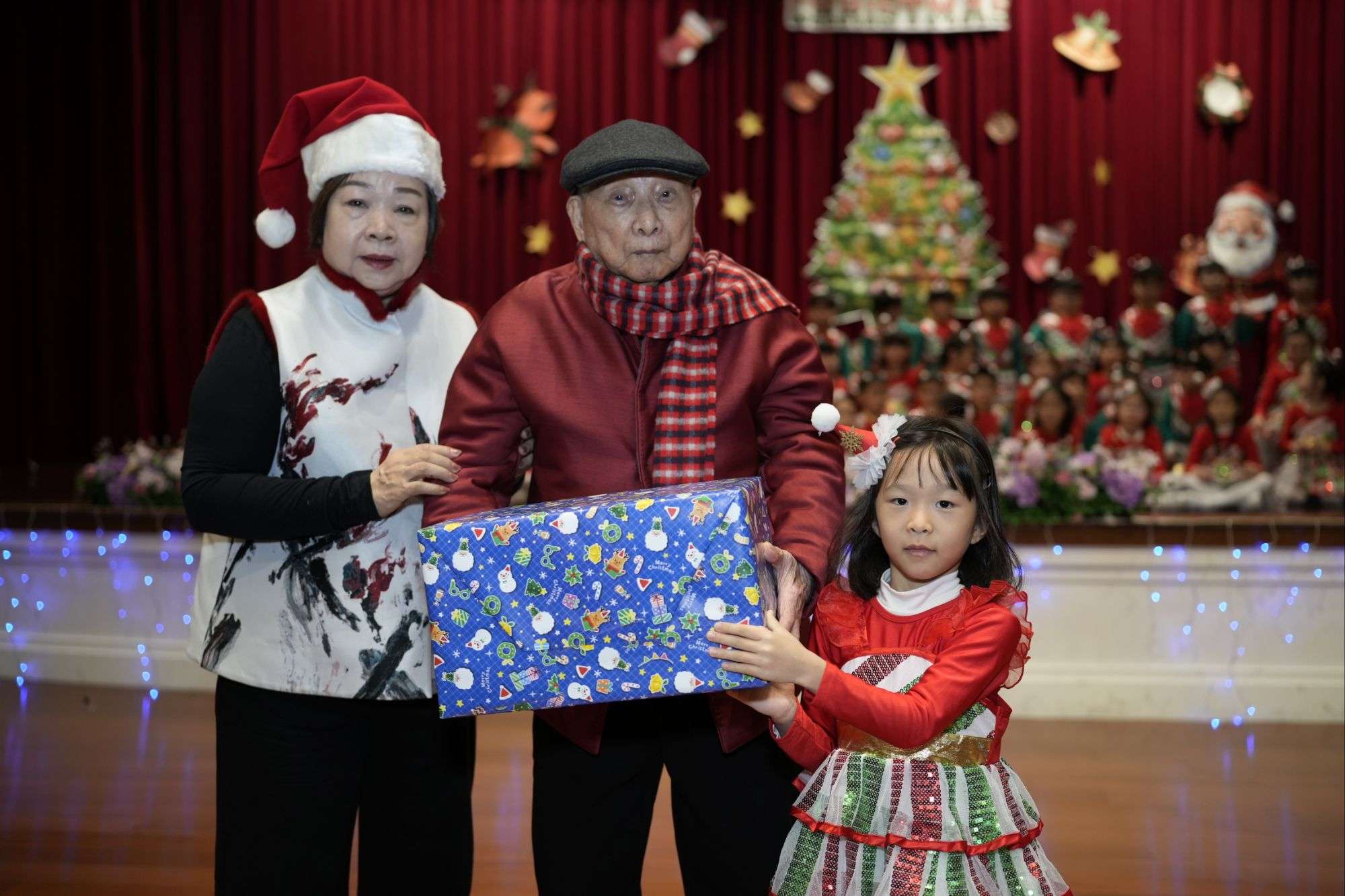 新興國際中小學歡慶聖誕 萌趣表演感動全場 wp 17349553674571277593512592693353