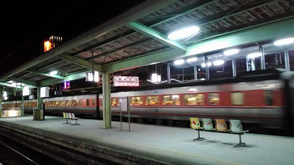 副刊/關於坐火車的兩件小事 0131