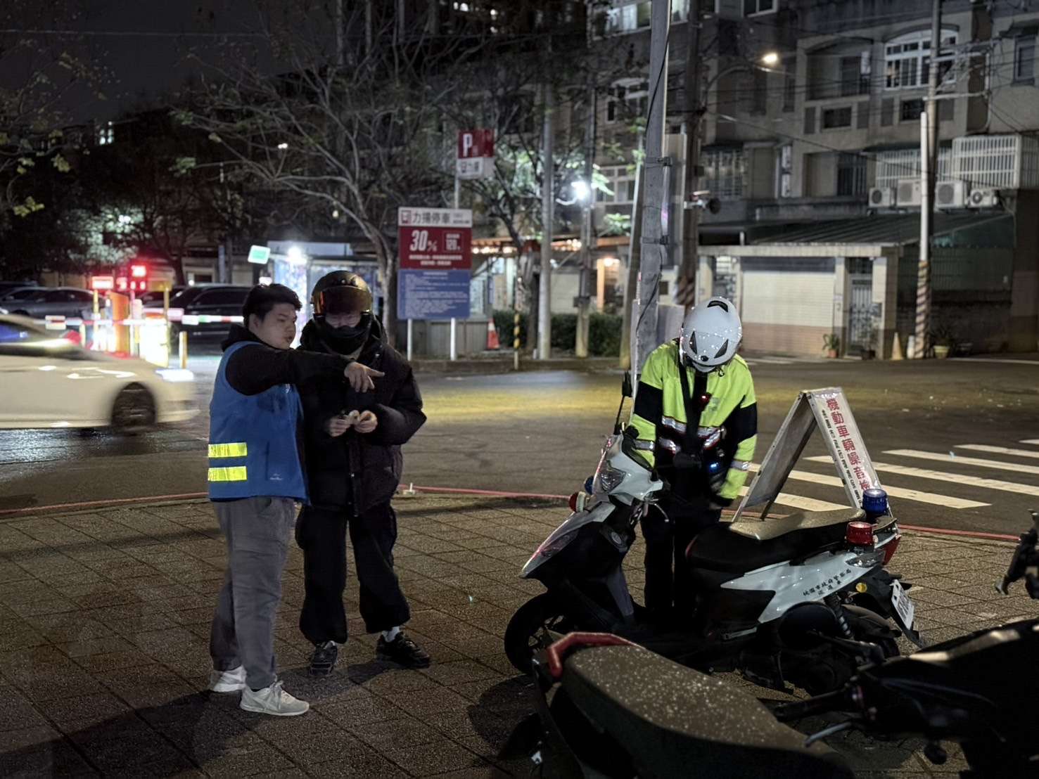 桃園環警監聯手加強「靜桃」出動60人遏止噪音車擾民 118