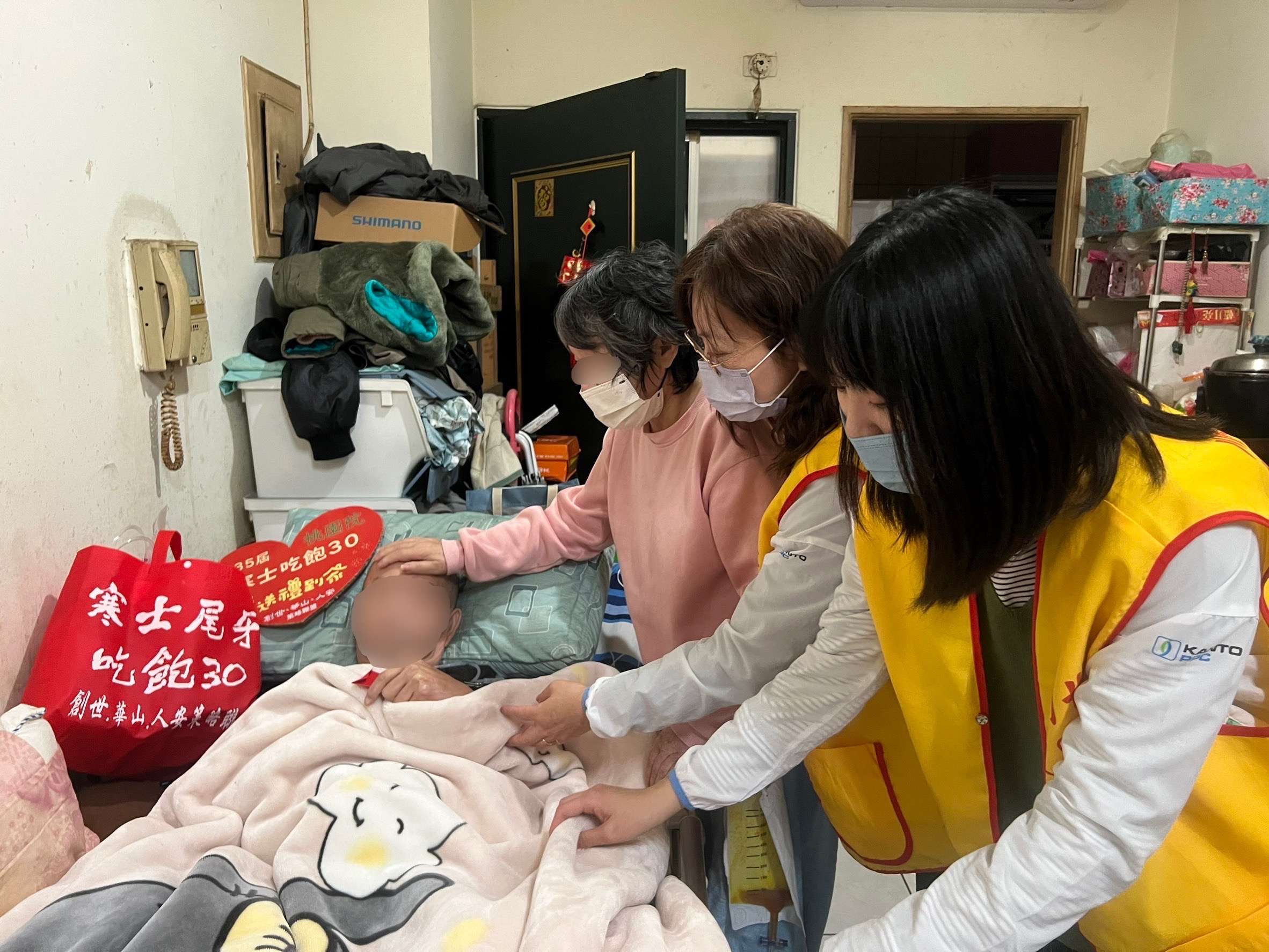 創世桃園院歲末送暖 攜手在地企業關懷弱勢家戶 1215