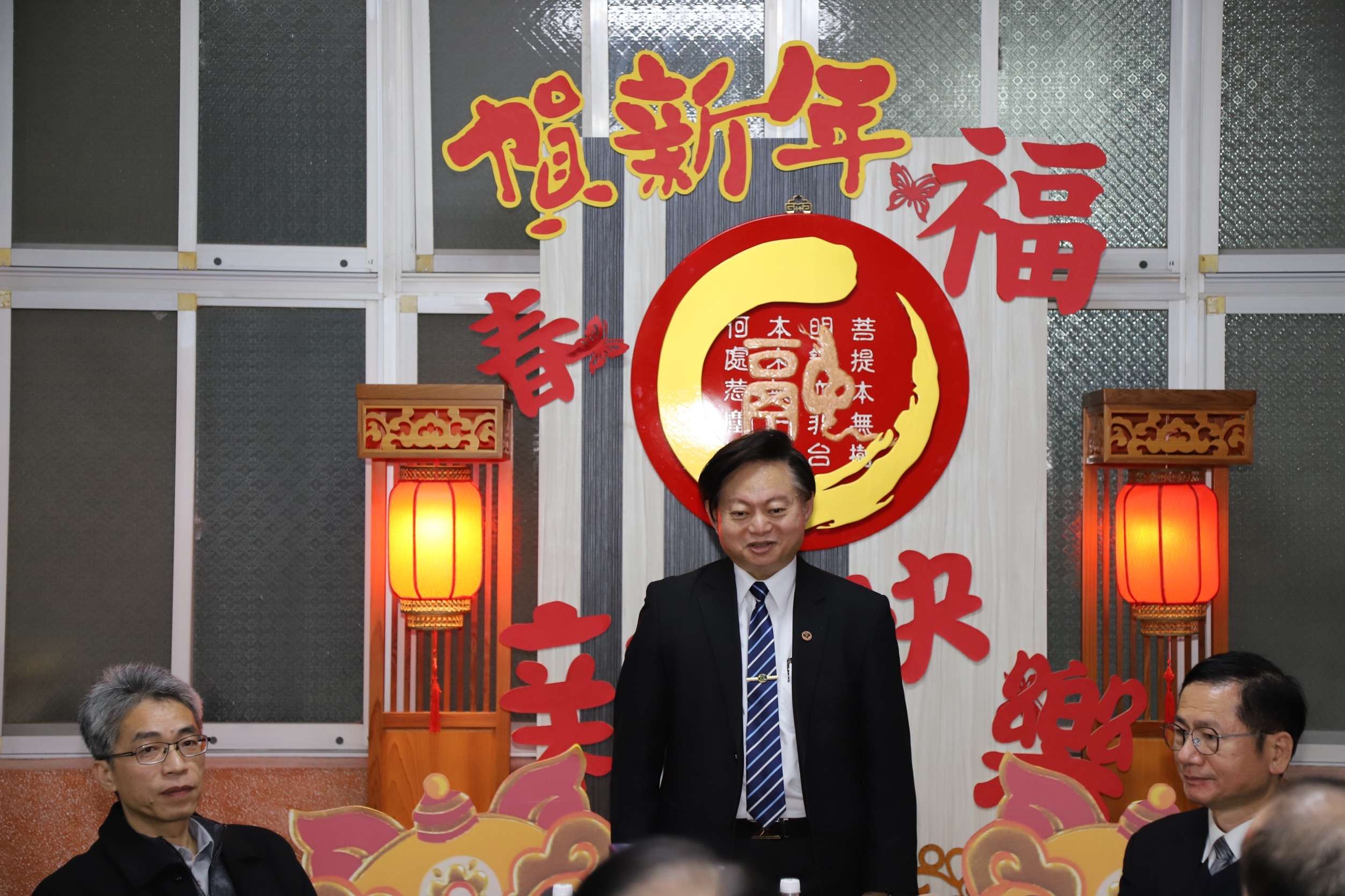 矯正署長春節慰問監所留守人員 致贈加菜金、水果禮盒 154654 2