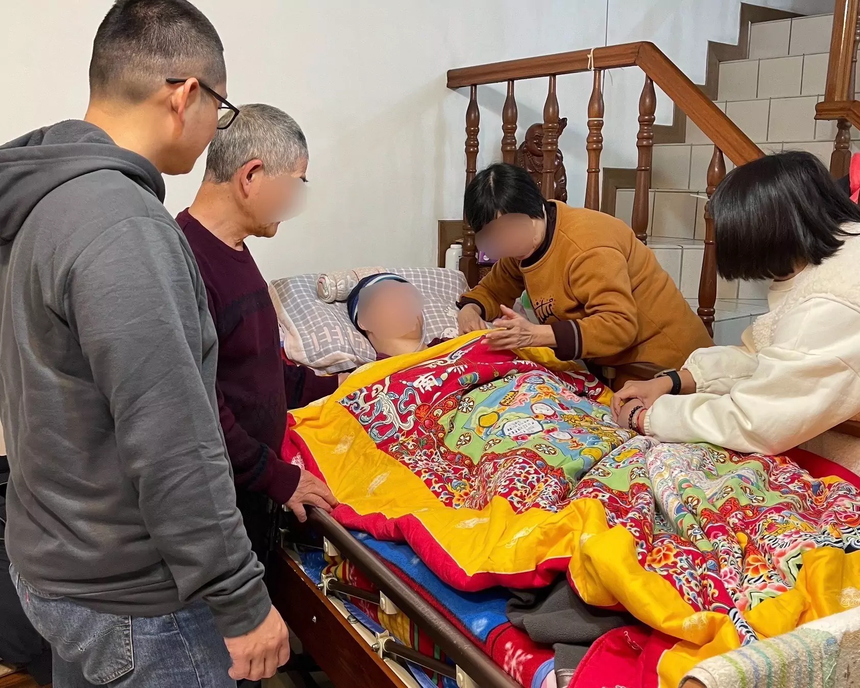 創世桃園院帶植物人返家過年 助力親人團圓夢 創世桃園院帶植物人返家過年 助力親人團圓夢
