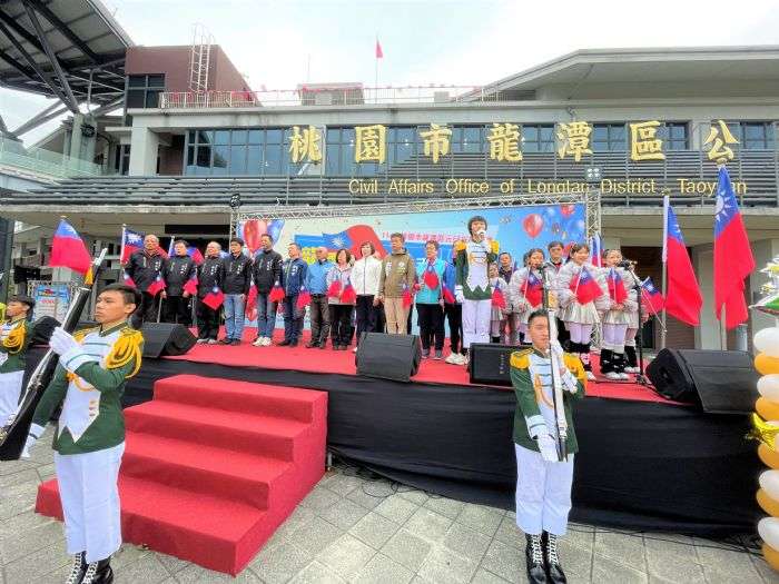 龍潭區元旦升旗典禮 聚焦年輕活力與世代傳承 20250101111454704