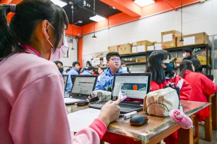 為數位教育立標竿 龍潭國中成基北北桃首間獲GRS認證學校 20250109170950544