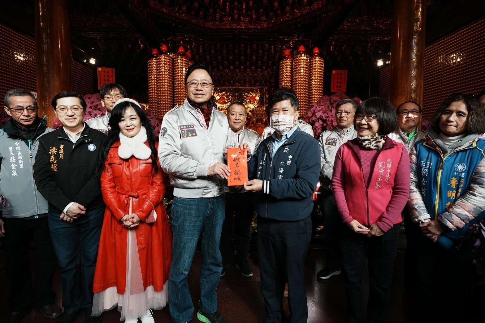 桃園9宮廟參香祈福 張善政贈福袋迎蛇年吉祥 20250129213817013