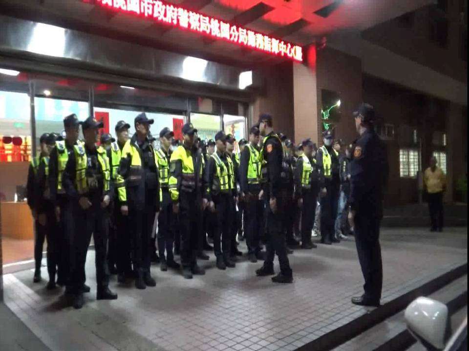 年節治安零死角!桃園警威力掃蕩抓2通緝犯 2068209 0
