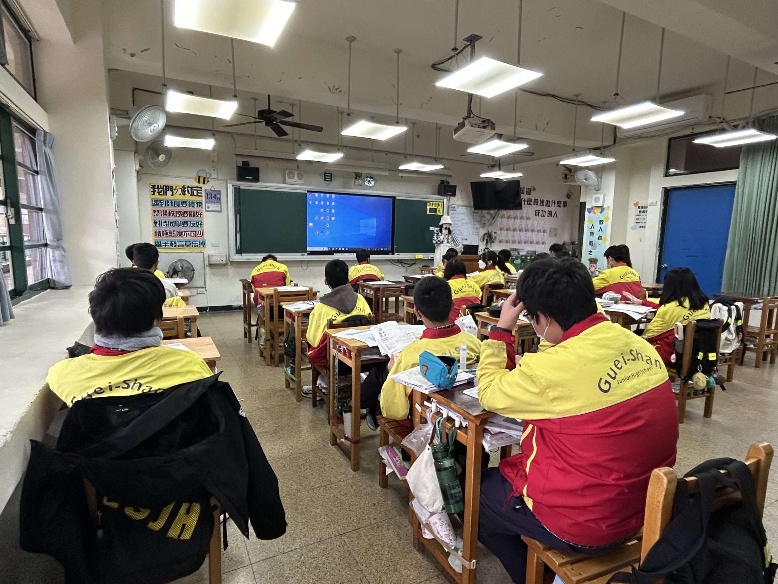 桃園守護代理教師權益 帶頭推動職前年資提敘 2CE3F370 5070 40A3 AD32 2BAC0224D1B5 scaled