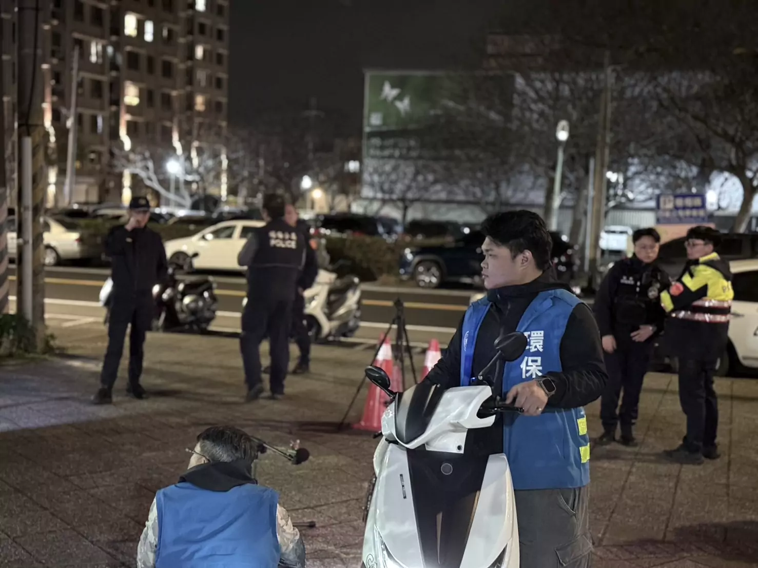 桃園環警監聯手加強「靜桃」出動60人遏止噪音車擾民 313