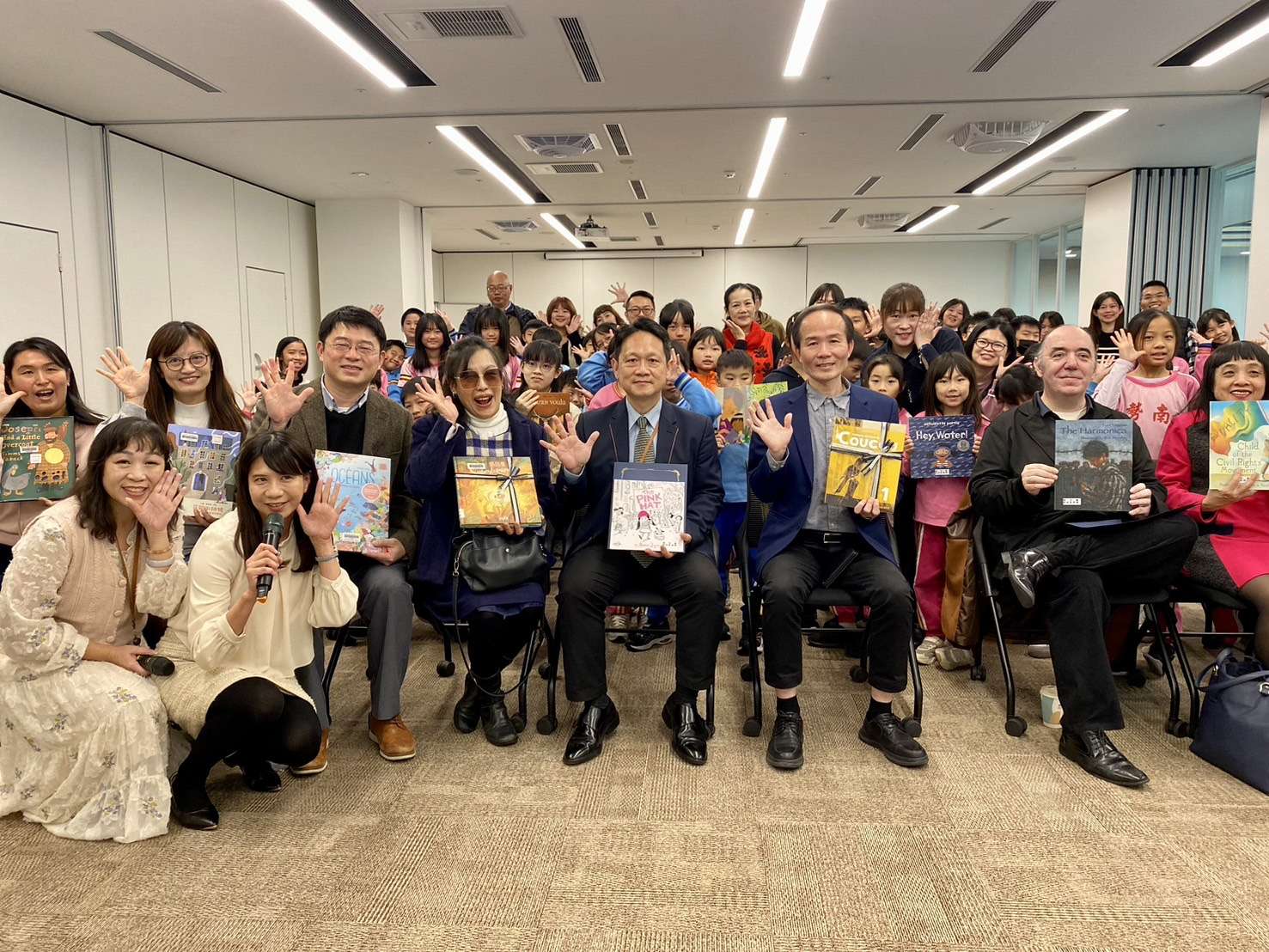 桃市圖法語繪本展聚焦永續發展 帶親子用閱讀探索世界 4465 9