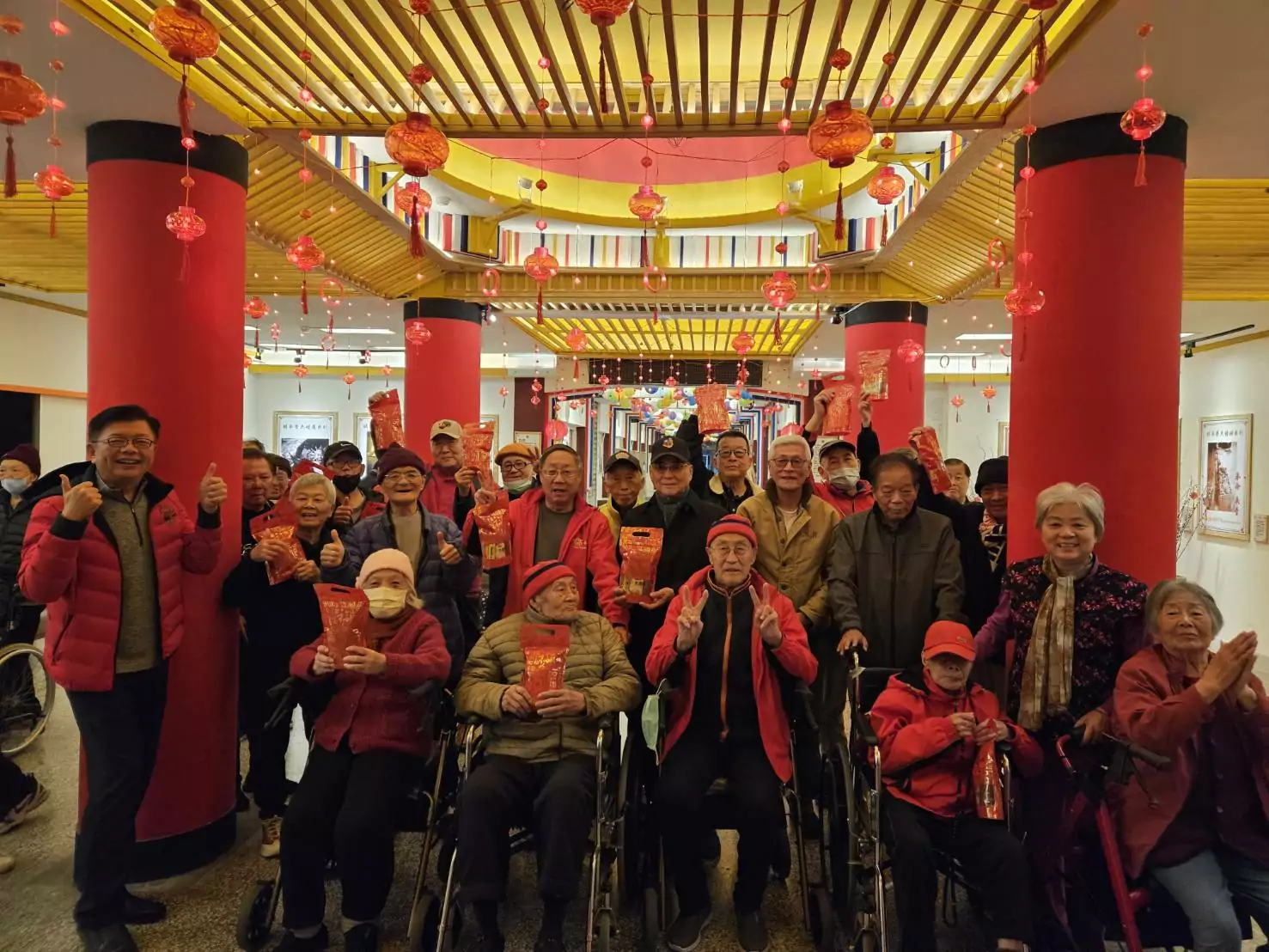 桃園榮家煙花璀璨迎春 點亮長輩幸福時光 4554 1