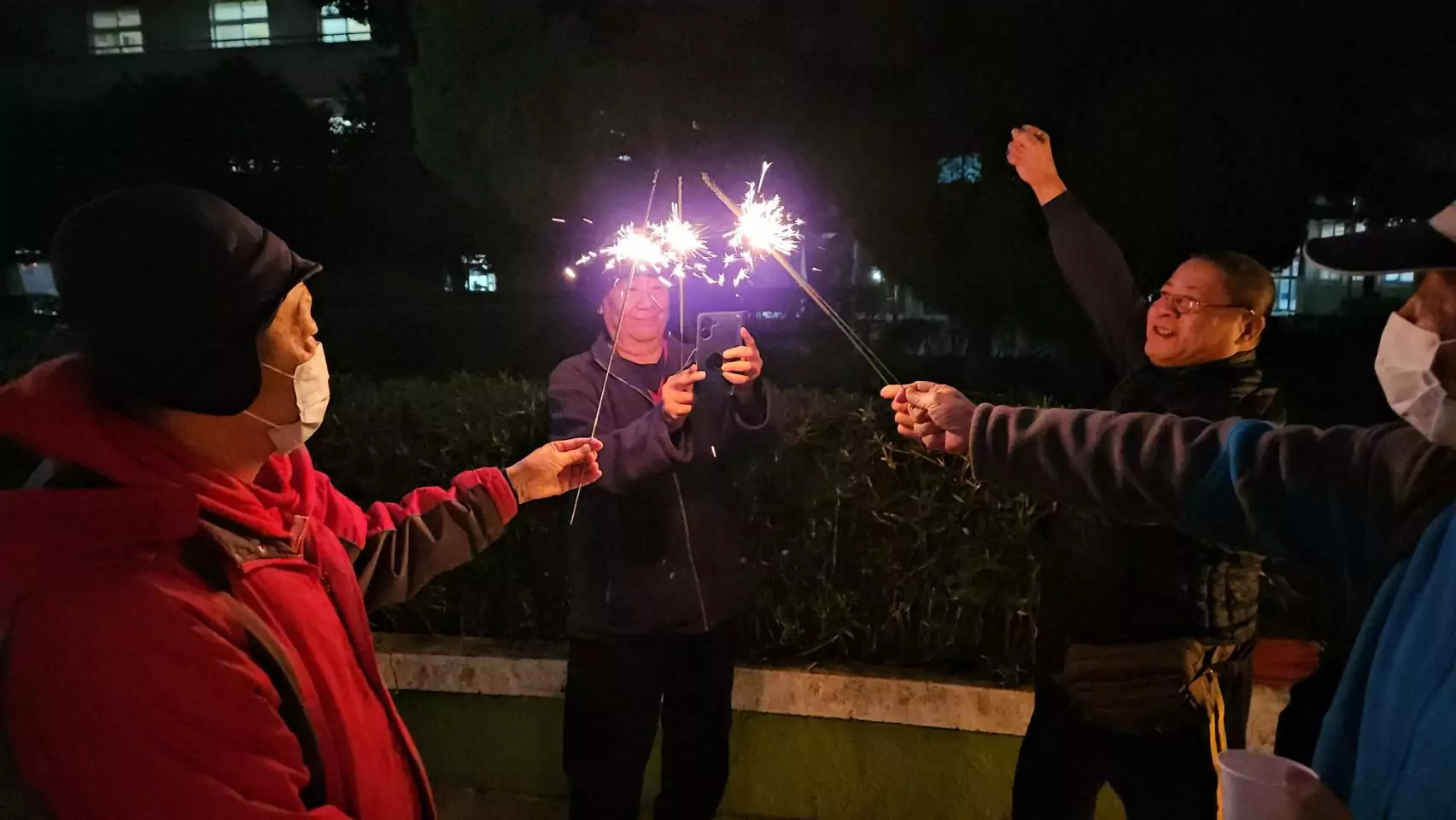 桃園榮家煙花璀璨迎春 點亮長輩幸福時光 4554 2