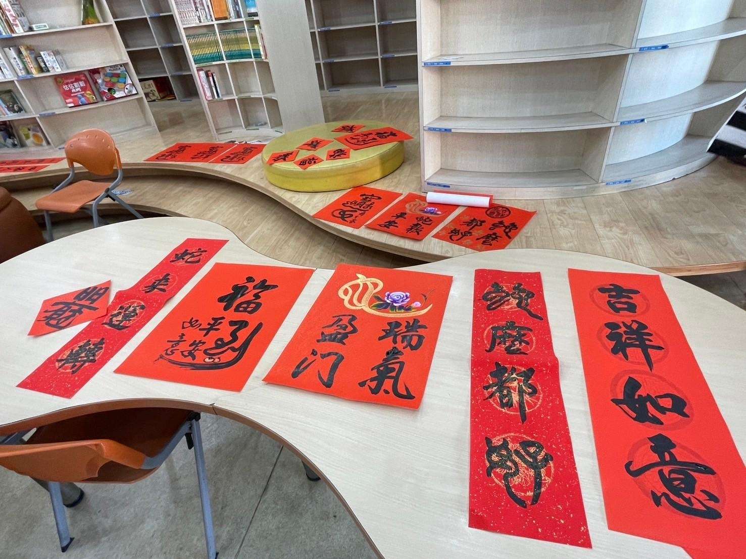 八德區公所揮毫迎春 6書法家送春聯增添年節喜氣 456 2