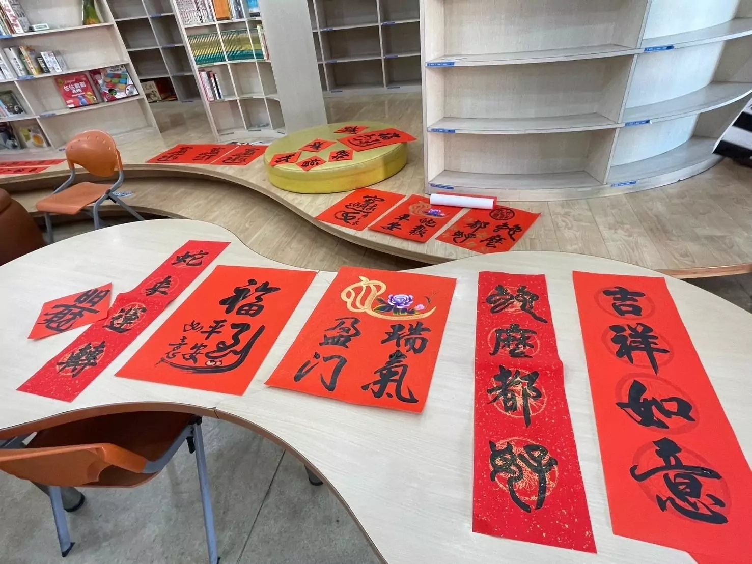 八德區公所揮毫迎春 6書法家送春聯增添年節喜氣 八德區公所揮毫迎春 6書法家送春聯增添年節喜氣