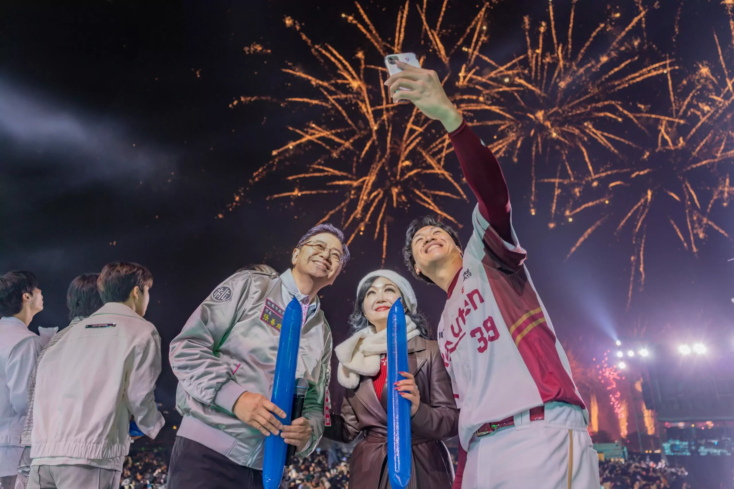 桃園跨年夜嗨翻!姜丹尼爾領銜13組卡司陪市民迎接2025 桃園跨年夜嗨翻!姜丹尼爾領銜13組卡司陪市民迎接2025