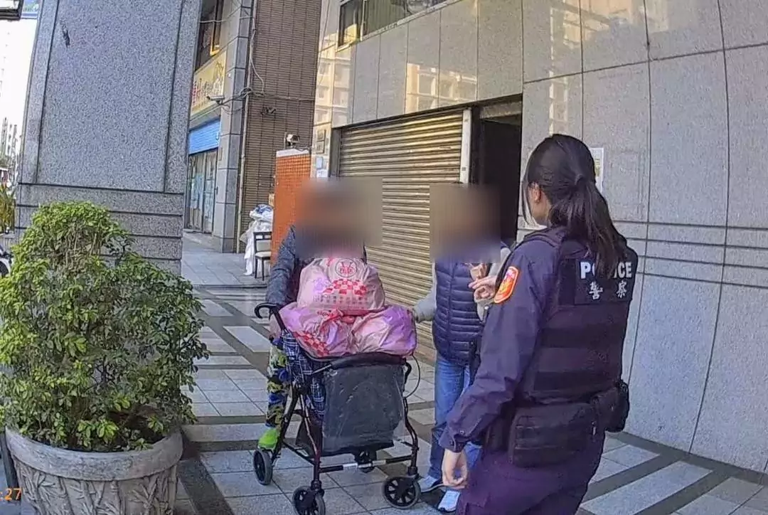 高齡婦寒冬中迷途 蘆竹警暖心助返家 高齡婦寒冬中迷途 蘆竹警暖心助返家