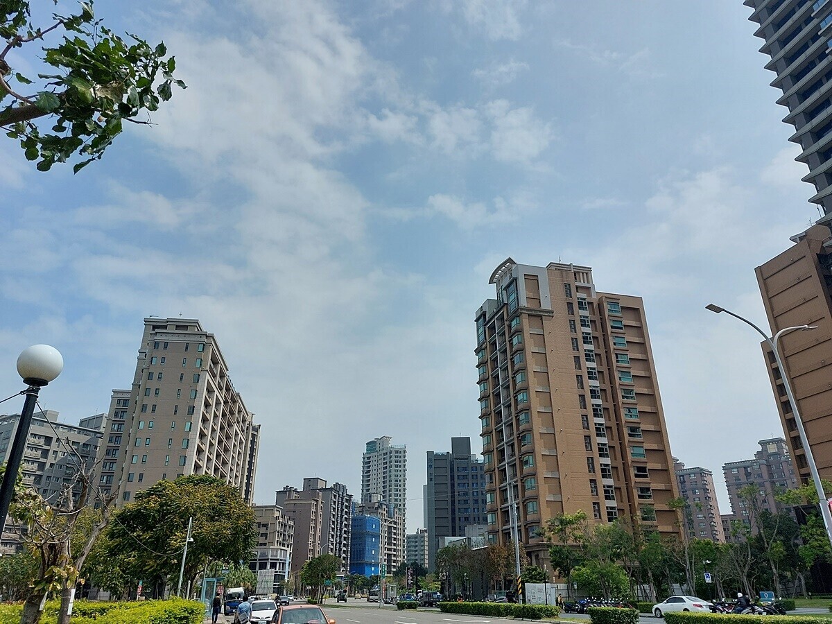 父母幫助子女買房「神操作」!省下贈與稅與房地合一稅