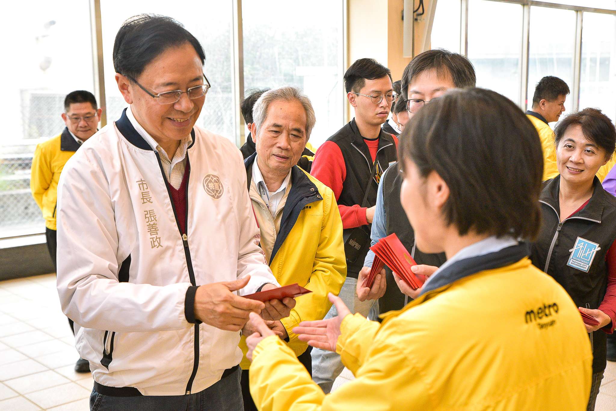 桃捷公司表現亮眼 張善政辭歲肯定員工辛勞 DSC 7481 2 0