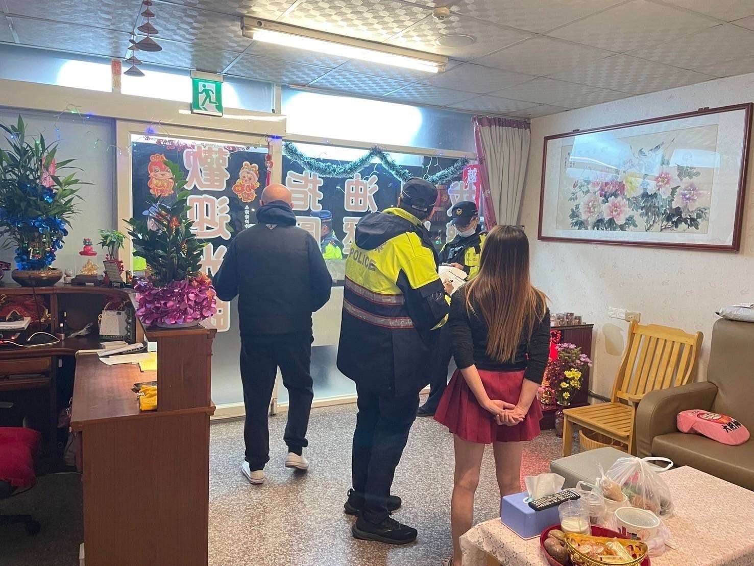 桃警出動519人維護春節治安 展現強力執法決心 S 18538619 0