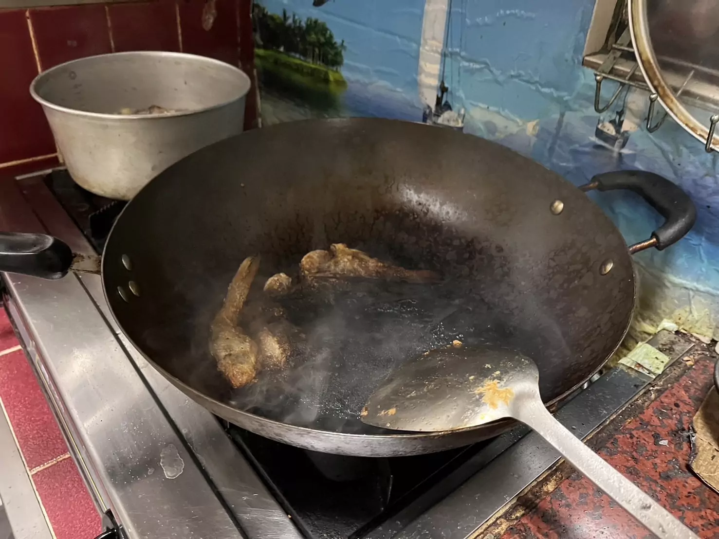 煮菜忘記關火濃煙密布 桃消龍潭分隊破門救援 煮菜忘記關火濃煙密布 桃消龍潭分隊破門救援