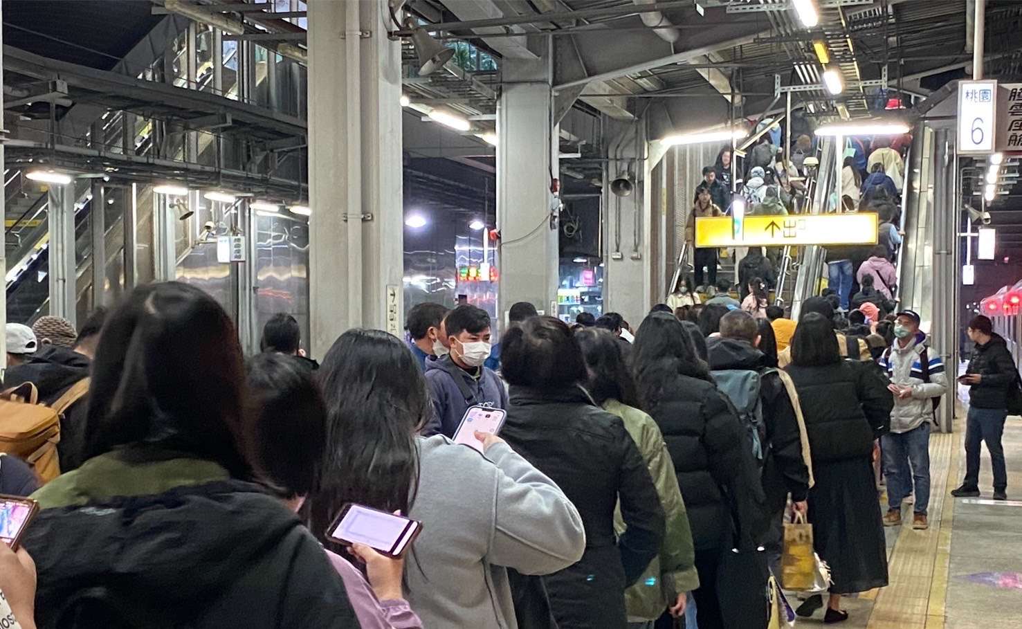 臺鐵跨年疏運19.6萬人次創新高 加開列車強化運輸與服務體驗 S 7210081