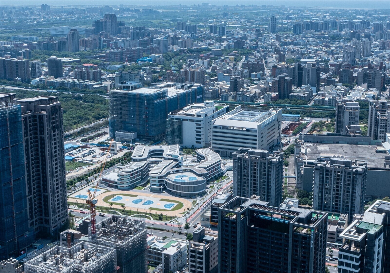 賺錢vs.生活的地方!花30分鐘通勤「一站幾乎掏空」 網曝關鍵:全家犧牲不如犧牲父親